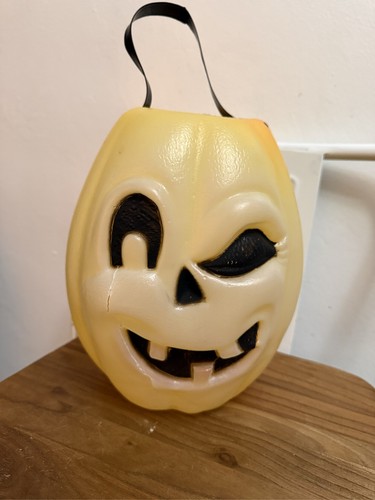 Vtg 1960s winking pumpkin - winking,