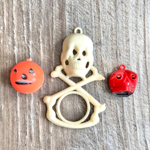 Vintage halloween skull - halloween, &