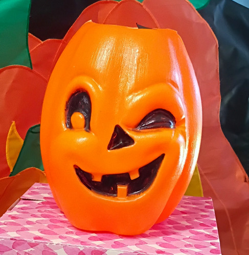 Winking jack lantern - winking, jack-o'-lantern