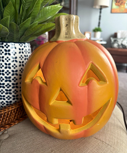 Lighted jack lantern - lighted, jack-o'-lantern