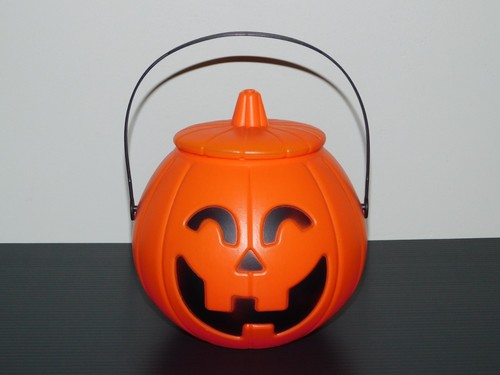 Small pumpkin trick treat - pumpkin, trick-or-treat